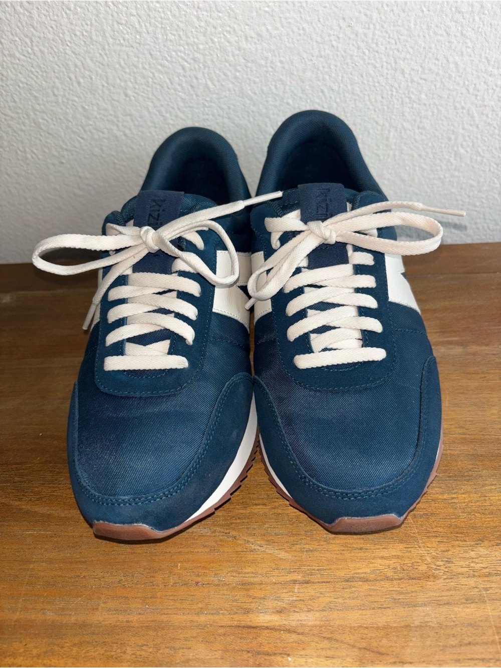 Kizik Milan Tidepool Mens Athletic Sneaker men 9 women 10.5 new without box